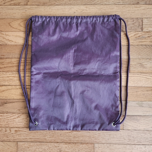 thirty-one Breast Cancer Survivor String Bag - Picture 5 of 8